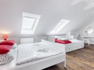 Prodej ubytování, Suchohrdly, Znojemská, 450 m2