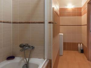 Pronájem bytu 4+kk, Praha - Bohnice, Feřtekova, 78 m2