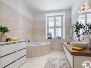 Prodej bytu 3+1, Soběslav - Soběslav I, náměstí Republiky, 103 m2