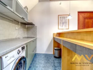 Pronájem bytu 1+kk, Hradec Králové, Malé náměstí, 98 m2