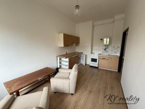 Prodej bytu 2+1, Vsetín, Na Kamencoch, 81 m2