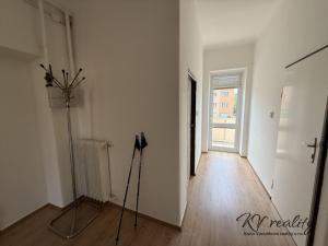 Prodej bytu 2+1, Vsetín, Na Kamencoch, 81 m2