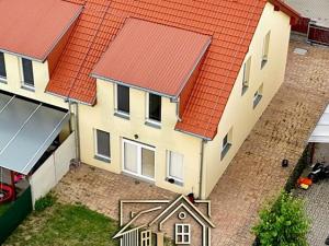 Pronájem rodinného domu, Zlonín, Topolová, 130 m2