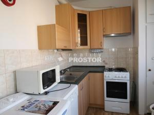 Pronájem bytu 2+1, Praha - Záběhlice, Přesličková, 60 m2