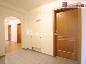 Pronájem bytu 3+1, Karlovy Vary, Moskevská, 100 m2