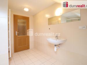 Pronájem bytu 3+1, Karlovy Vary, Moskevská, 100 m2
