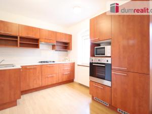 Pronájem bytu 3+1, Karlovy Vary, Moskevská, 100 m2