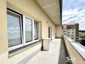 Prodej bytu 2+1, Louny, Tyršovo nám., 60 m2