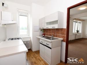 Prodej bytu 2+1, Louny, Tyršovo nám., 60 m2