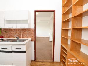 Prodej bytu 2+1, Louny, Tyršovo nám., 60 m2