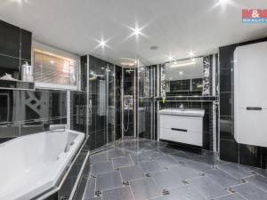 Prodej rodinného domu, Karlovy Vary - Stará Role, Nové domky, 152 m2