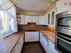 Pronájem bytu 2+1, Karlovy Vary, Sládkova, 54 m2