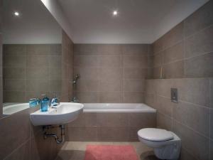 Pronájem bytu 3+kk, Praha - Holešovice, Ortenovo náměstí, 106 m2