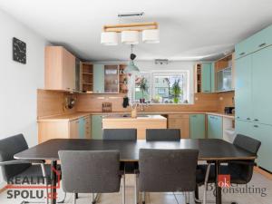 Prodej rodinného domu, Hradec Králové - Roudnička, Dolní, 251 m2