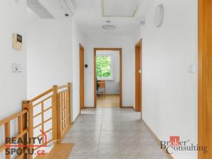 Prodej rodinného domu, Hradec Králové - Roudnička, Dolní, 251 m2