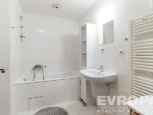 Pronájem bytu 1+kk, Praha - Hloubětín, Nehvizdská, 47 m2