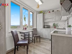 Prodej bytu 2+1, Karlovy Vary - Drahovice, Lidická, 61 m2