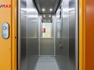 Prodej bytu 2+1, Karlovy Vary - Drahovice, Lidická, 61 m2