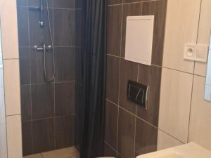 Pronájem bytu 1+kk, Pardubice - Svítkov, Přerovská, 27 m2