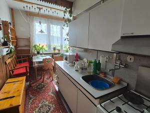 Prodej bytu 2+1, Hrádek, 1. máje, 60 m2