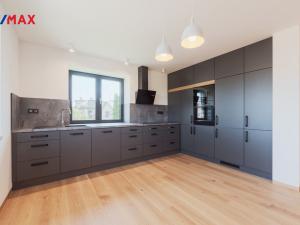 Pronájem atypického bytu, Lanškroun - Žichlínské Předměstí, Lidická, 105 m2