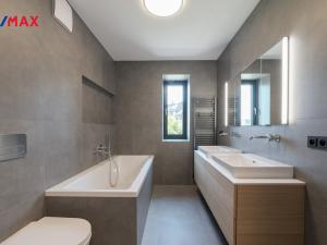 Pronájem atypického bytu, Lanškroun - Žichlínské Předměstí, Lidická, 105 m2