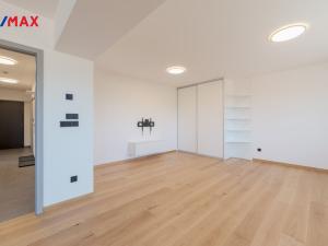 Pronájem atypického bytu, Lanškroun - Žichlínské Předměstí, Lidická, 105 m2