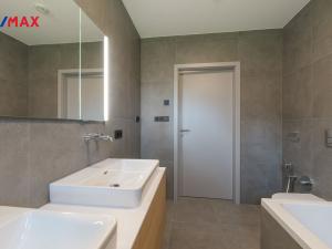 Pronájem atypického bytu, Lanškroun - Žichlínské Předměstí, Lidická, 105 m2