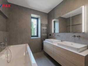 Pronájem atypického bytu, Lanškroun - Žichlínské Předměstí, Lidická, 105 m2