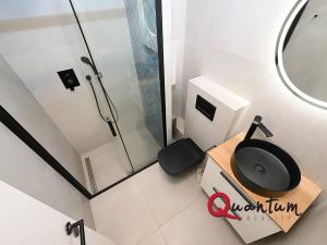 Pronájem bytu 1+kk, Praha - Hlubočepy, Pod Žvahovem, 22 m2