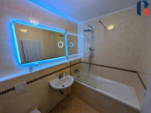 Pronájem bytu 2+kk, Praha - Michle, V dolině, 60 m2