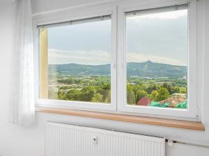 Pronájem bytu 2+kk, Liberec, Dobiášova, 42 m2