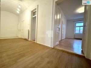 Pronájem bytu 3+kk, Praha - Libeň, Na hrázi, 80 m2