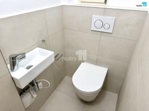 Pronájem bytu 3+kk, Praha - Libeň, Na hrázi, 80 m2
