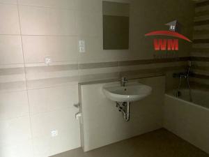 Pronájem bytu 2+kk, Ostrov, Vančurova, 55 m2
