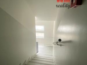 Pronájem bytu 2+kk, Ostrov, Vančurova, 55 m2