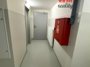 Pronájem bytu 2+kk, Ostrov, Vančurova, 55 m2
