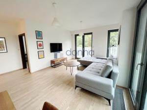 Pronájem bytu 2+kk, Praha, Olšanská, 72 m2
