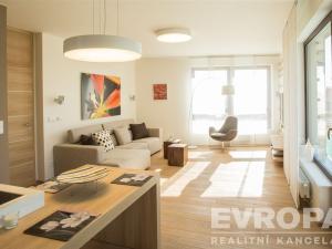 Prodej bytu 6+kk a větší, Beroun - Beroun-Závodí, Na Veselou, 182 m2