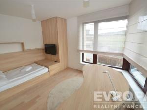 Prodej bytu 6+kk a větší, Beroun - Beroun-Závodí, Na Veselou, 182 m2