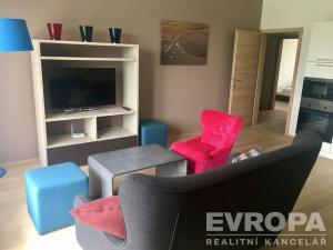 Prodej bytu 6+kk a větší, Beroun - Beroun-Závodí, Na Veselou, 182 m2