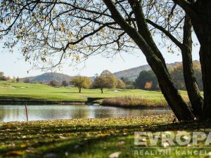 Prodej bytu 6+kk a větší, Beroun - Beroun-Závodí, Na Veselou, 182 m2