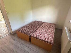 Pronájem chalupy, Říčany, Na Vysoké, 73 m2