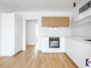Prodej bytu 4+kk, Praha, Hekrova, 78 m2
