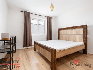 Pronájem bytu 3+kk, Plzeň - Jižní Předměstí, Poděbradova, 70 m2