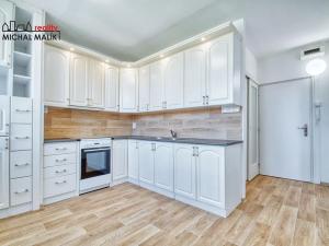 Pronájem bytu 1+1, Teplice nad Bečvou, Pernštejnské náměstí, 34 m2