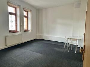 Pronájem bytu 1+kk, Pardubice - Bílé Předměstí, Štrossova, 28 m2