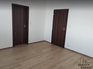 Prodej bytu 2+1, Břeclav, Na Valtické, 48 m2