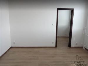 Prodej bytu 2+1, Břeclav, Na Valtické, 48 m2