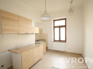 Pronájem bytu 2+1, Praha - Vinohrady, Rybalkova, 73 m2